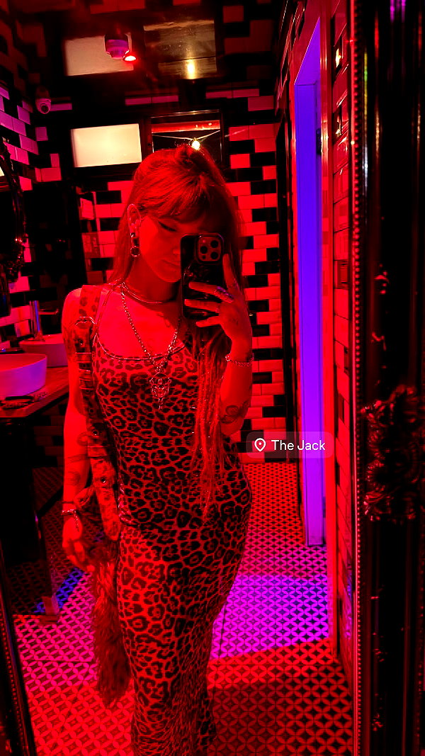 shaharo__._ instagram image archive image