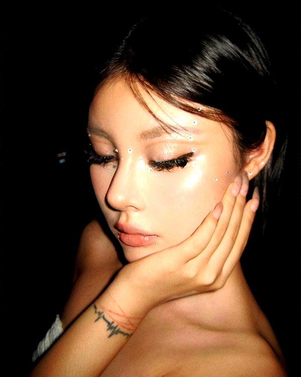 ll.lu1s instagram image archive image