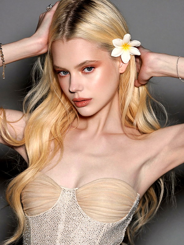alisen.mari instagram image archive image