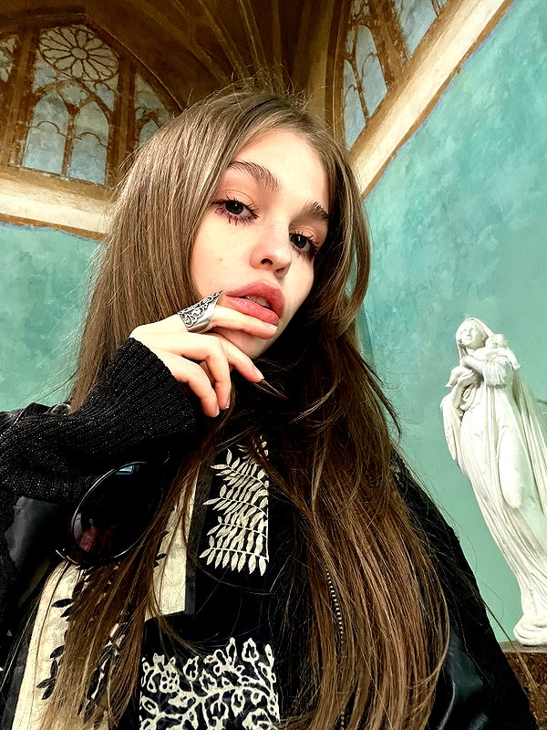 llinolinaa instagram image archive image