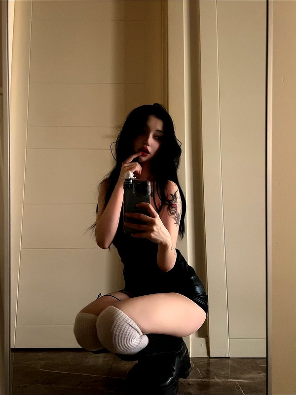 madamist_ instagram image archive image
