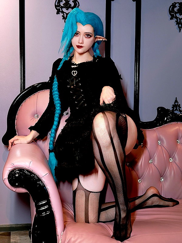 pepper_cos instagram image archive image