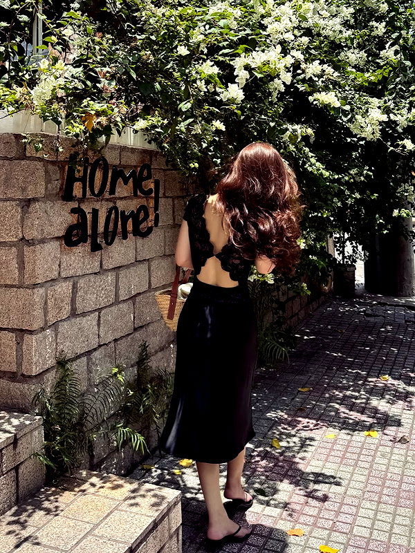 lyhythuedoxinh instagram image archive image