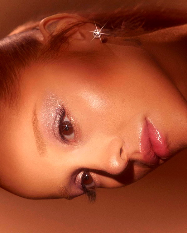 arianagrande instagram image archive image