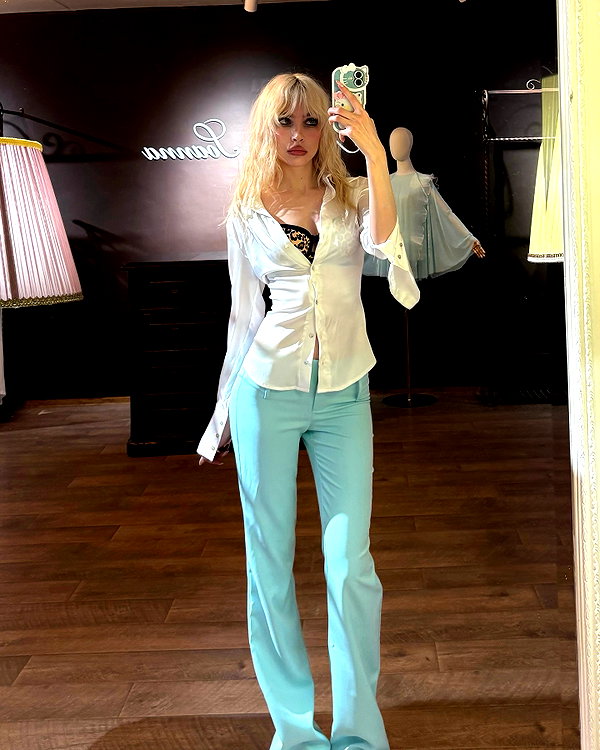 anya4everr instagram image archive image