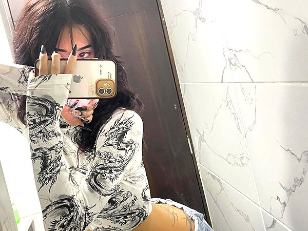 shevaal_x instagram image archive image