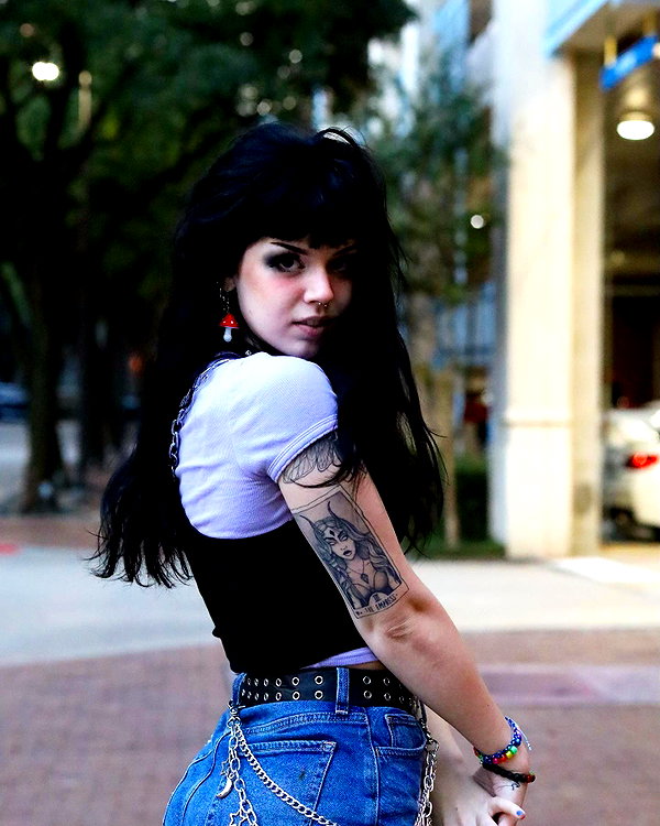 yeahimcaroline instagram image archive image