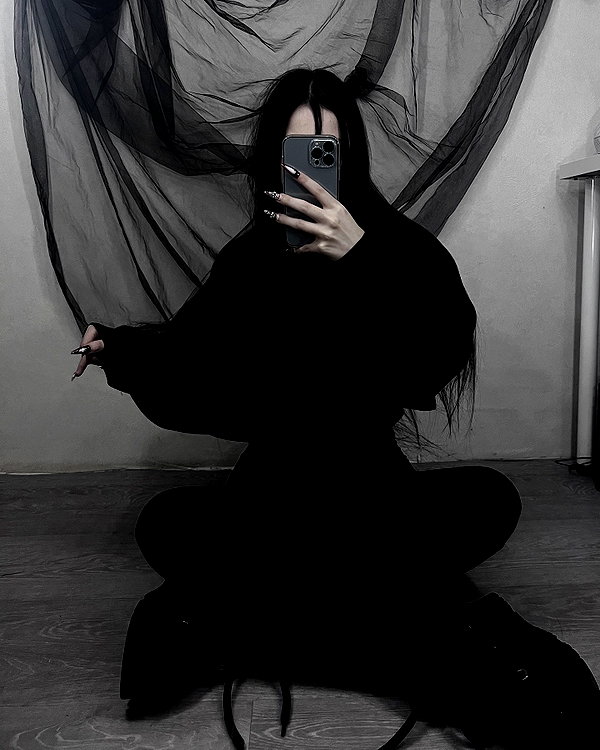 glowmoonshorty instagram image archive image