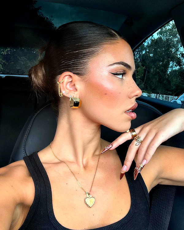 leahhalton instagram image archive image