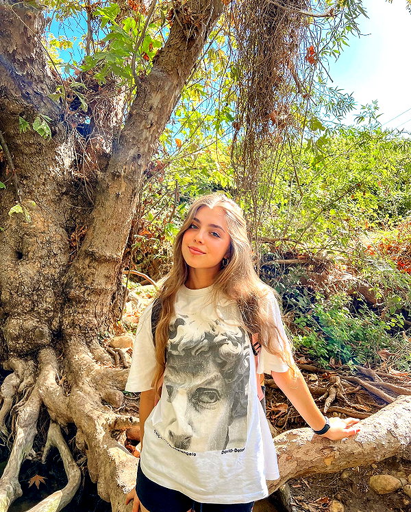 mishel_d_ instagram image archive image
