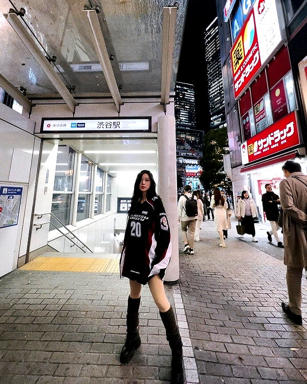 emily.ghoul instagram image archive image