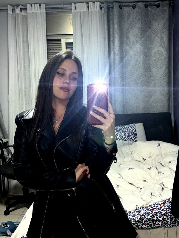 nicole.shpo instagram image archive image