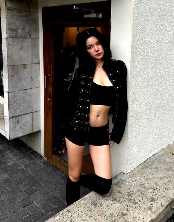 lyhythuedoxinh instagram image archive image