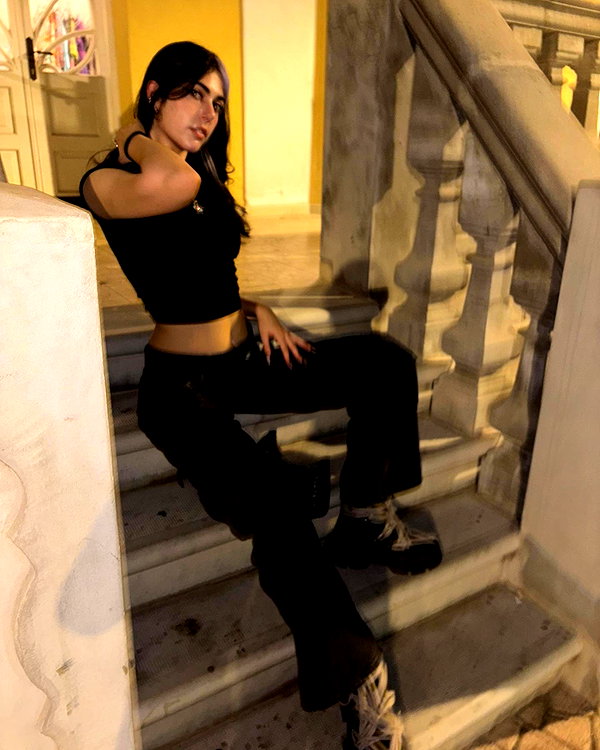 ayash.hila instagram image archive image