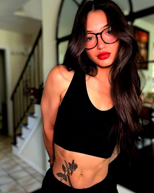 daniellebarnaa instagram image archive image