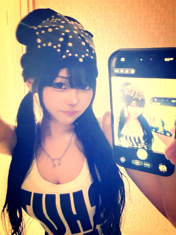 9unxx7 instagram image archive image