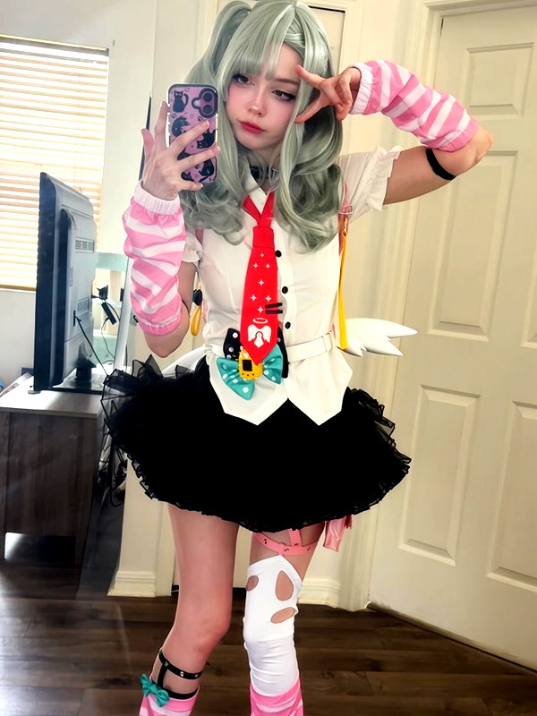 lolyomie instagram image archive image
