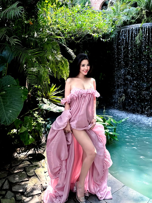 lyhythuedoxinh instagram image archive image