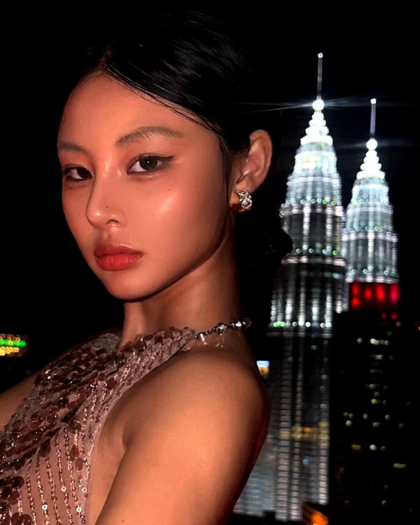 ll.lu1s instagram image archive image