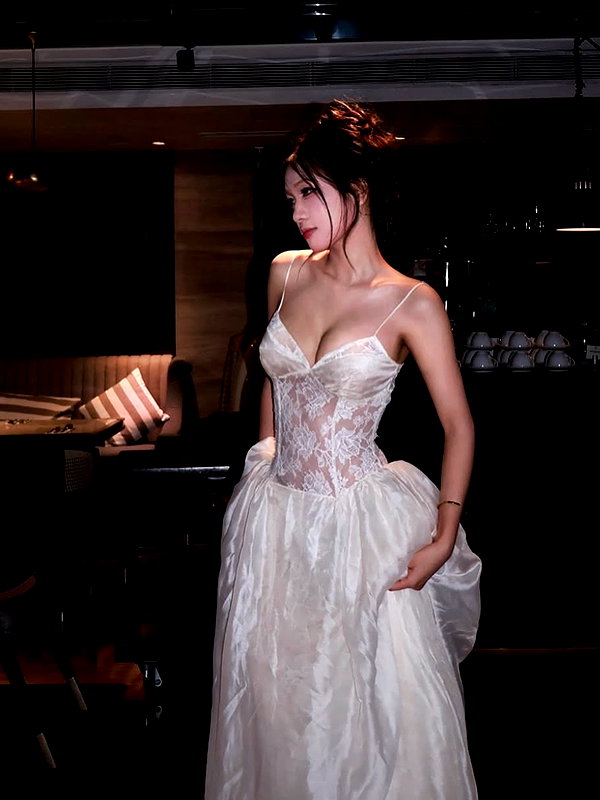 lyhythuedoxinh instagram image archive image