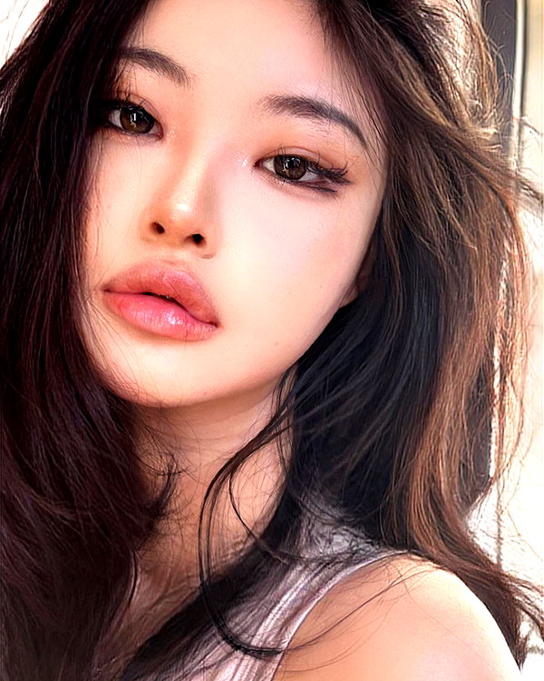 ll.lu1s instagram image archive image