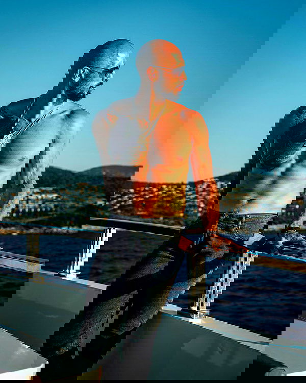 tateauraa tateauraa archive image