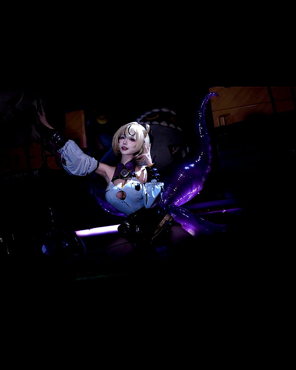 xier_cos instagram image archive image