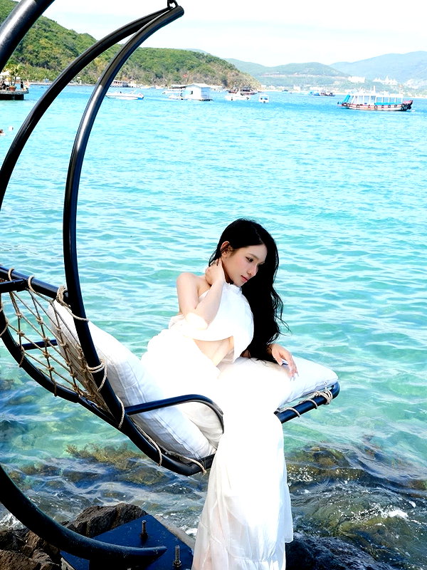 lyhythuedoxinh instagram image archive image