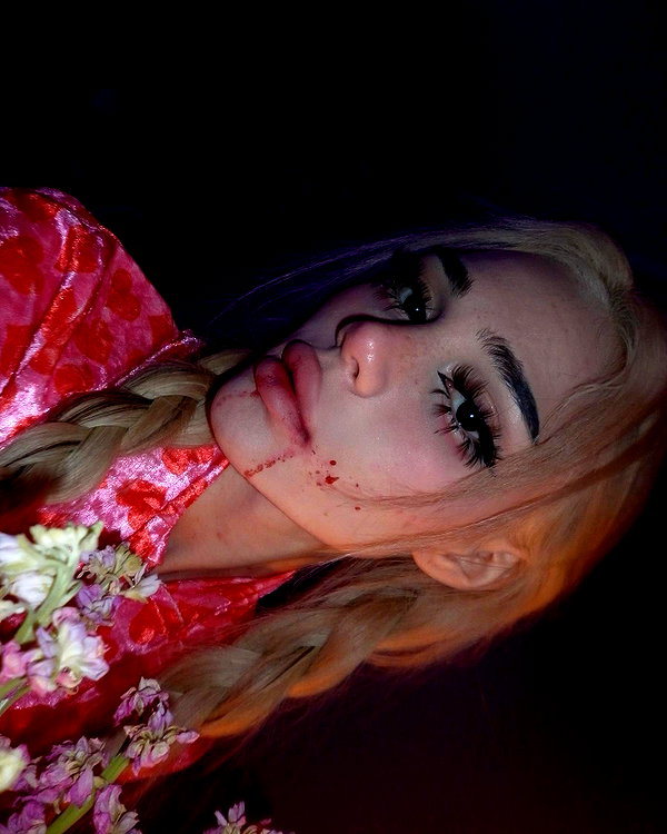 vik4au instagram image archive image