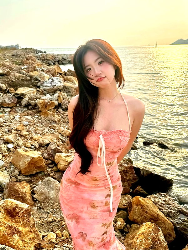 lyhythuedoxinh instagram image archive image