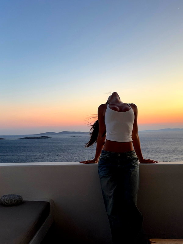 oliviaphillipps instagram image archive image