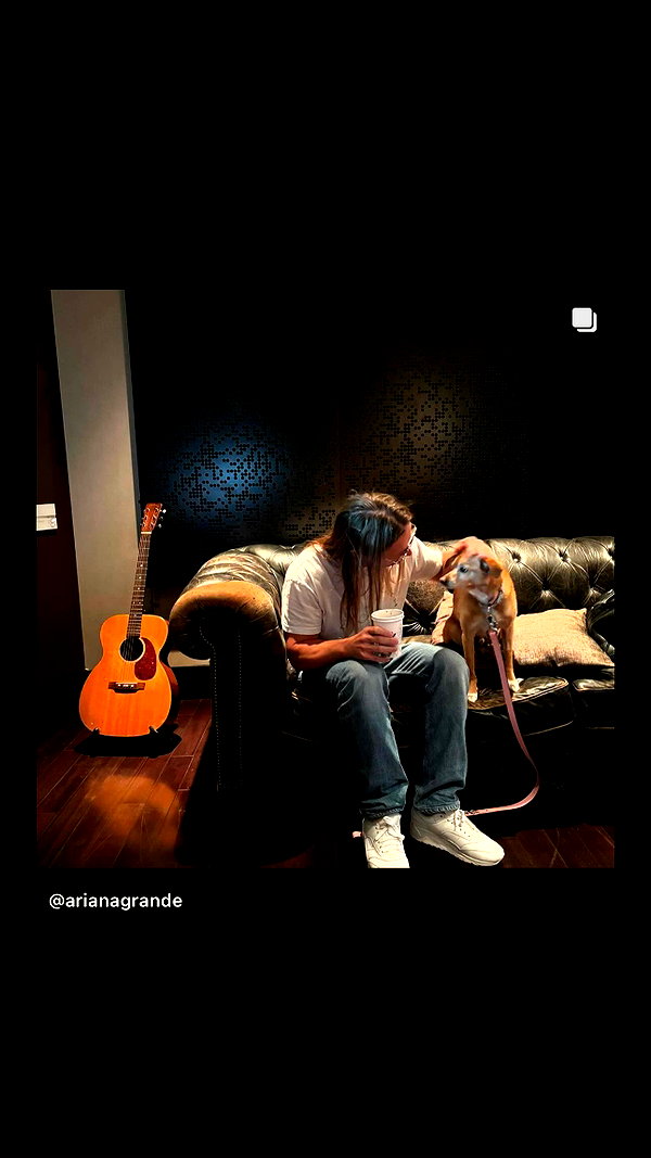 arianagrande instagram image archive image