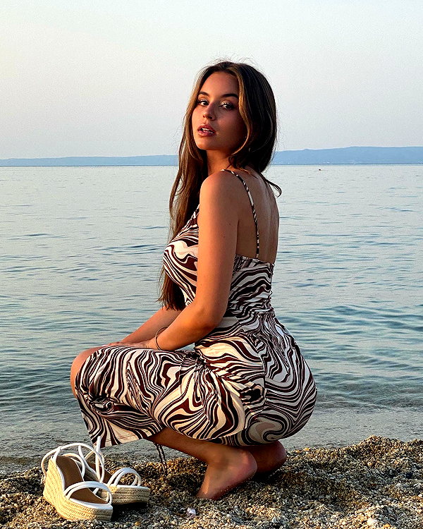 zoeliss instagram image archive image