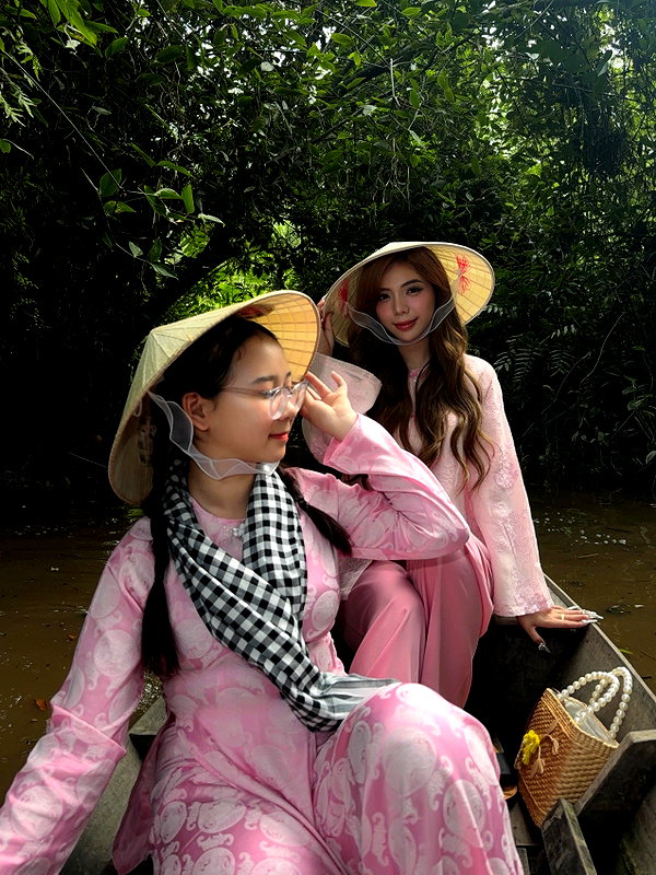 lyhythuedoxinh instagram image archive image