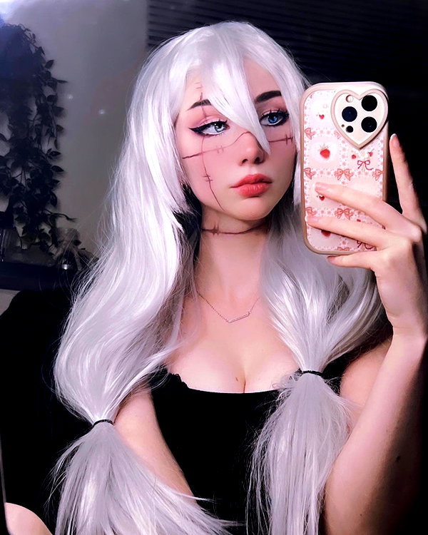 danielle.mercedie instagram image archive image