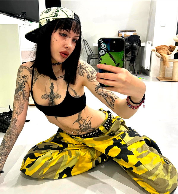 aleksaoaa instagram image archive image
