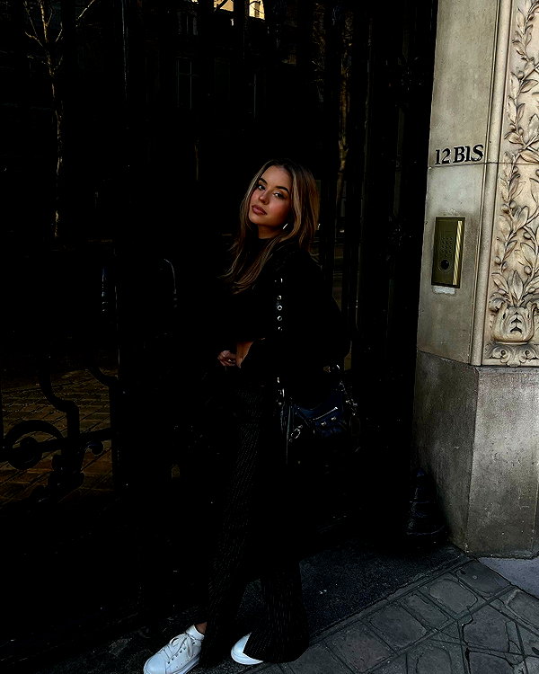 zoeliss instagram image archive image