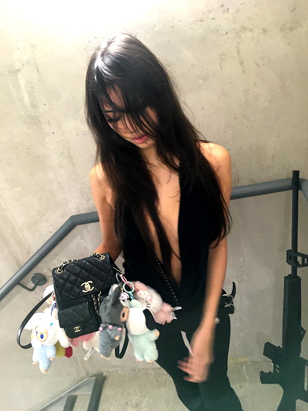 183xei instagram image archive image