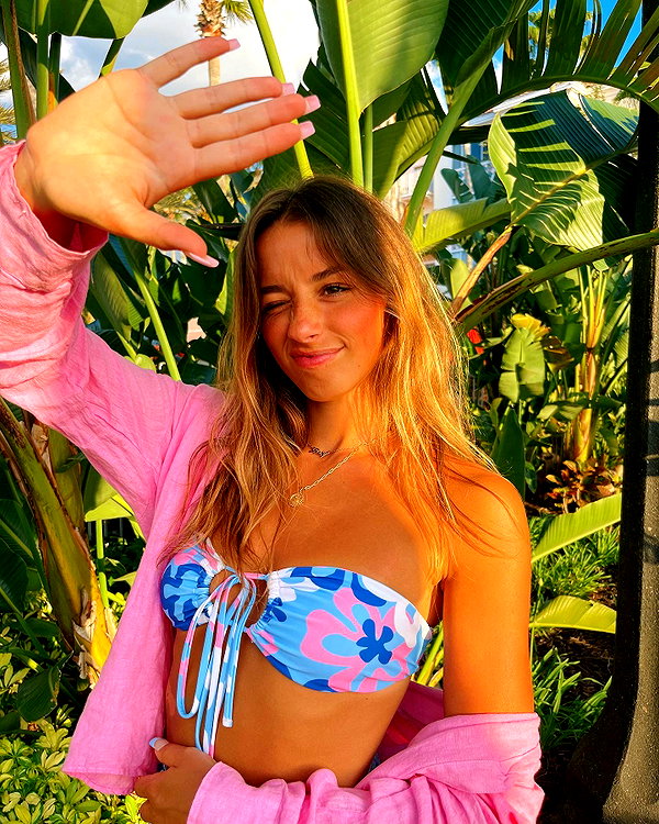 sadieemckennaa instagram image archive image