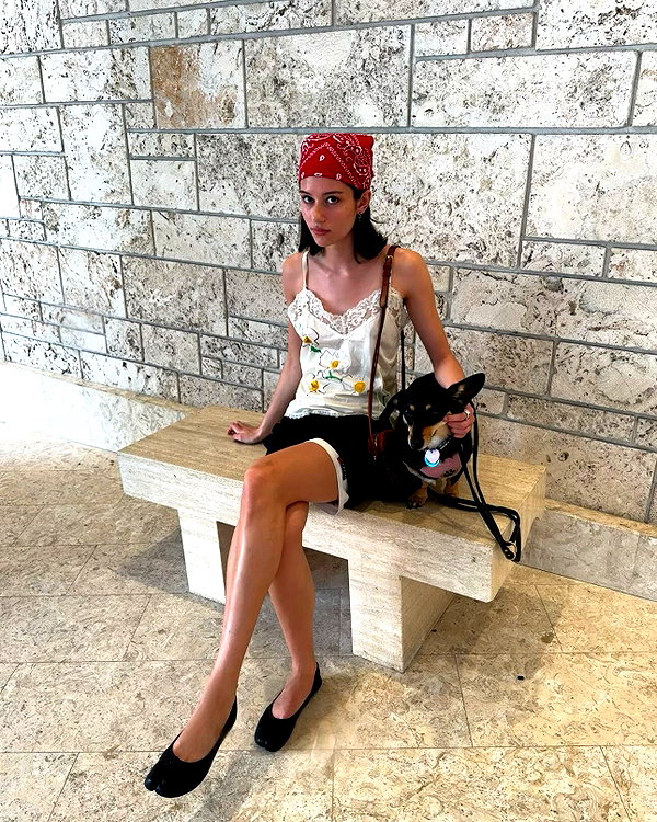 reneeebeller instagram image archive image