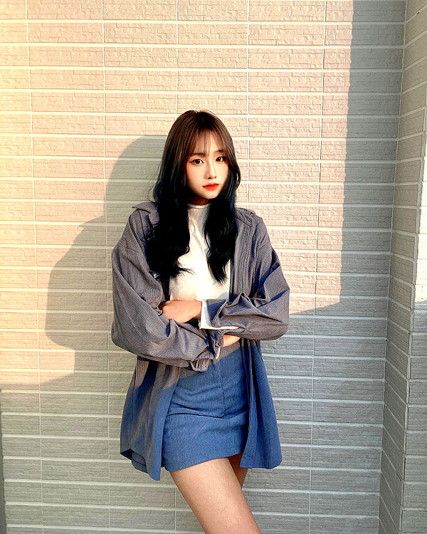 lai_931201 instagram image archive image