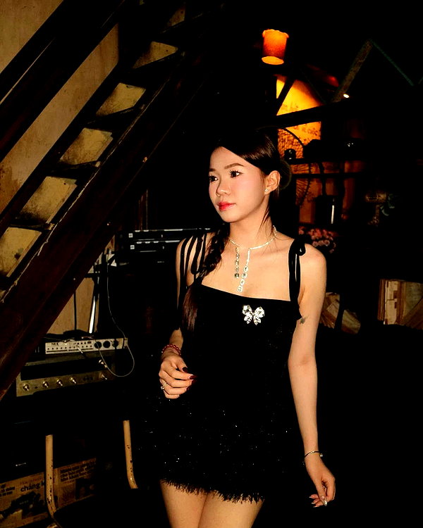 lyhythuedoxinh instagram image archive image