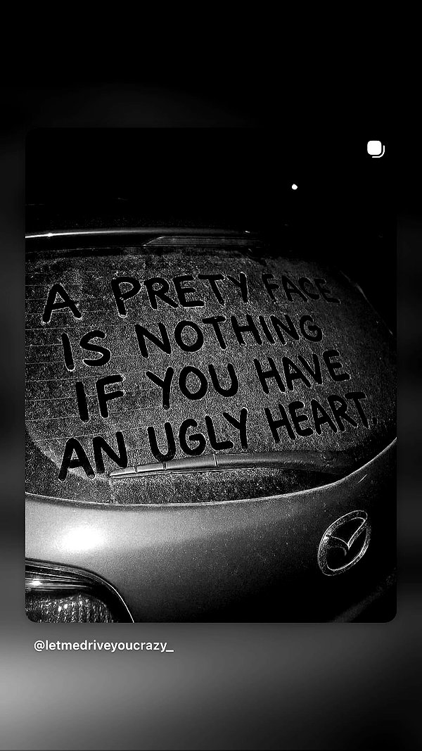 Archived image from @notchicore on Instagram