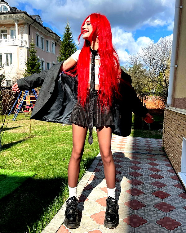 vik4au instagram image archive image