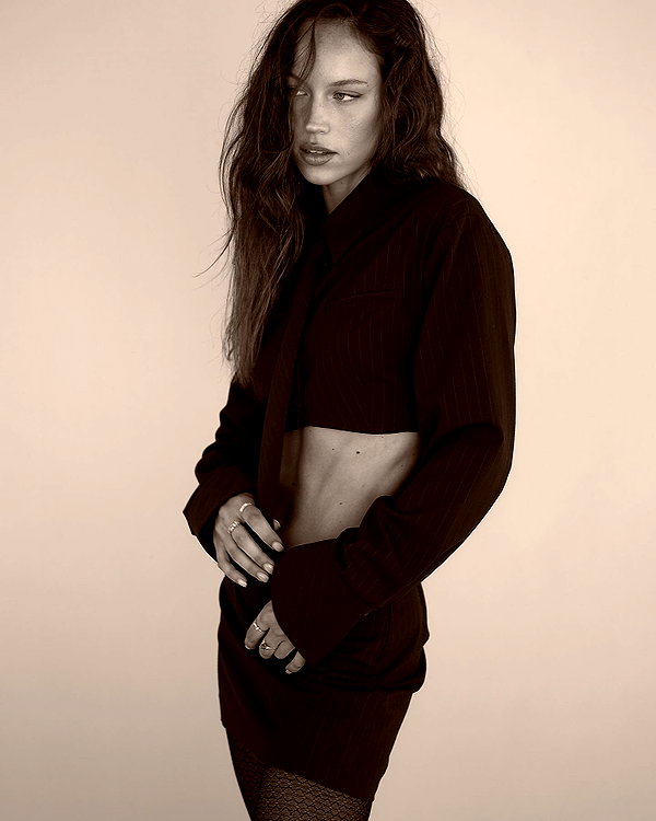 olivia.mathers instagram image archive image