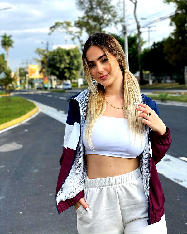 nicollefigueroaa instagram image archive image