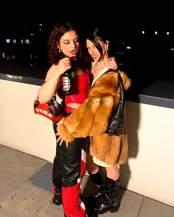 karolinaawasik instagram image archive image