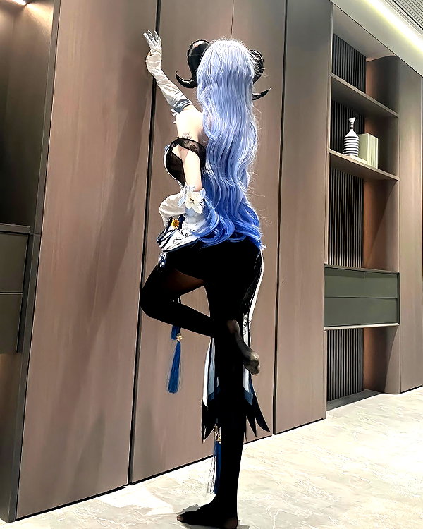gallery_cosplayer instagram image archive image