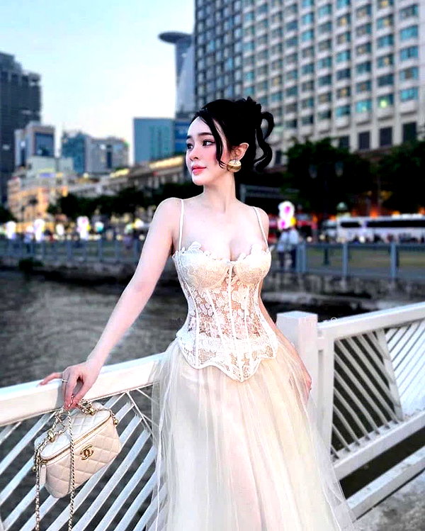 lyhythuedoxinh instagram image archive image