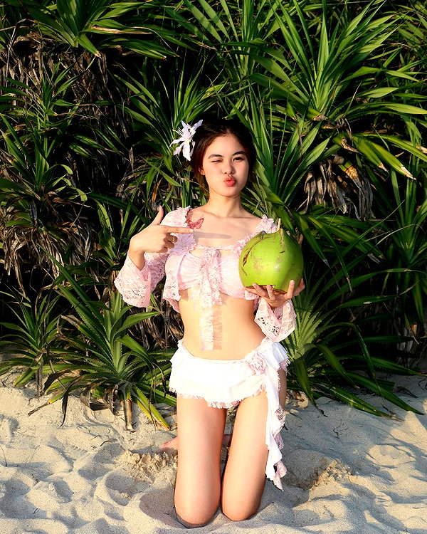 lyhythuedoxinh instagram image archive image